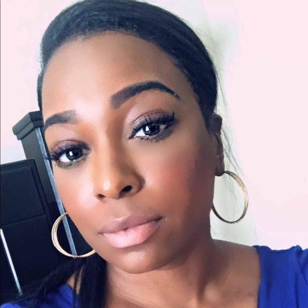 Meet your Posher, Sheena